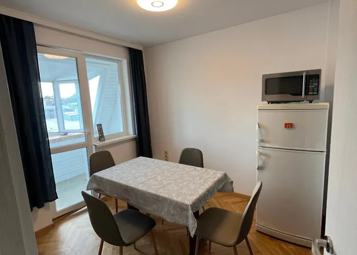 아파트 2 Bedrooms, 2 Wc, Free Parking, Center Location, Sunny Bijou Flat 바르나